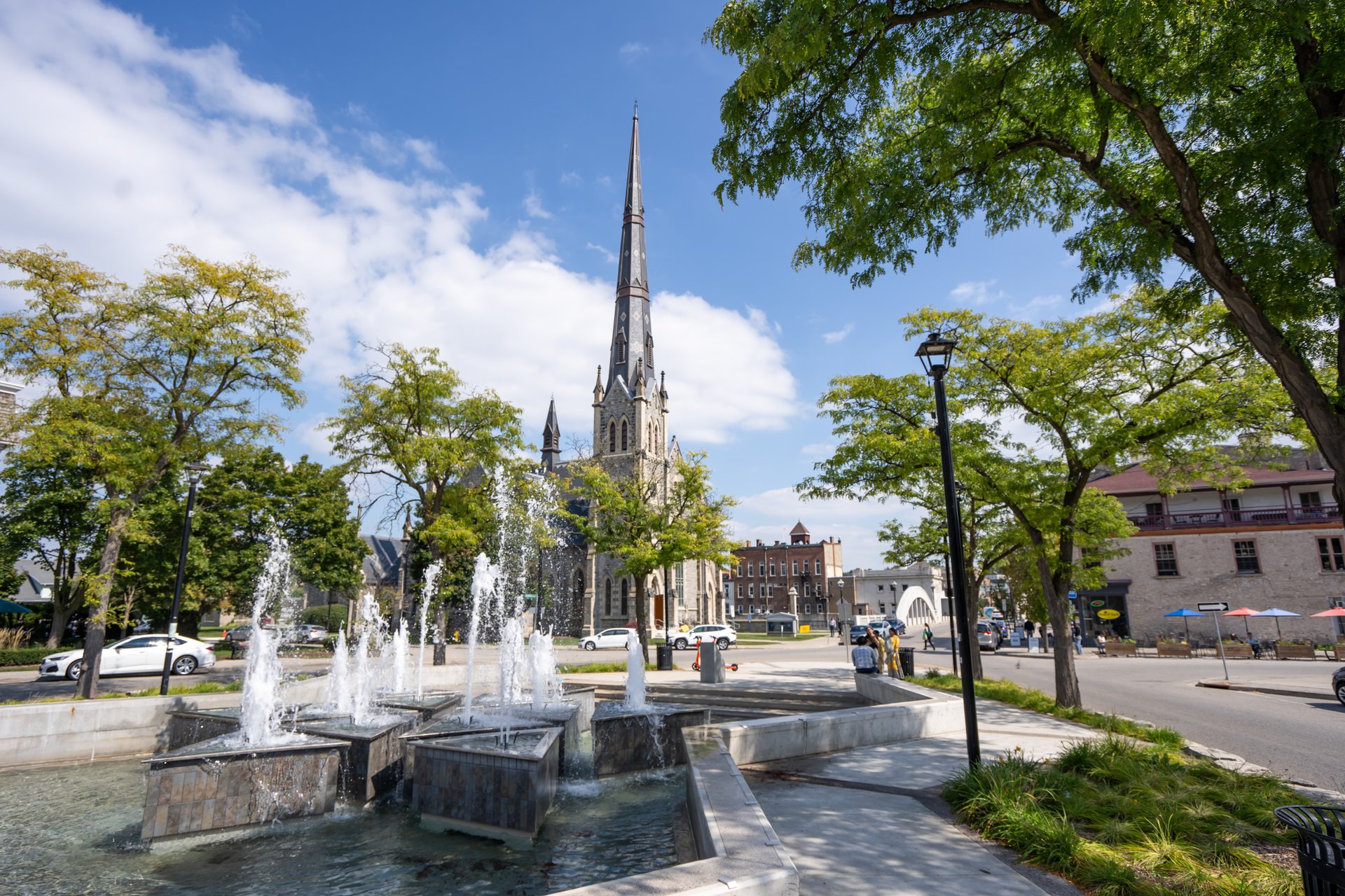 Cambridge cityscape and real estate market