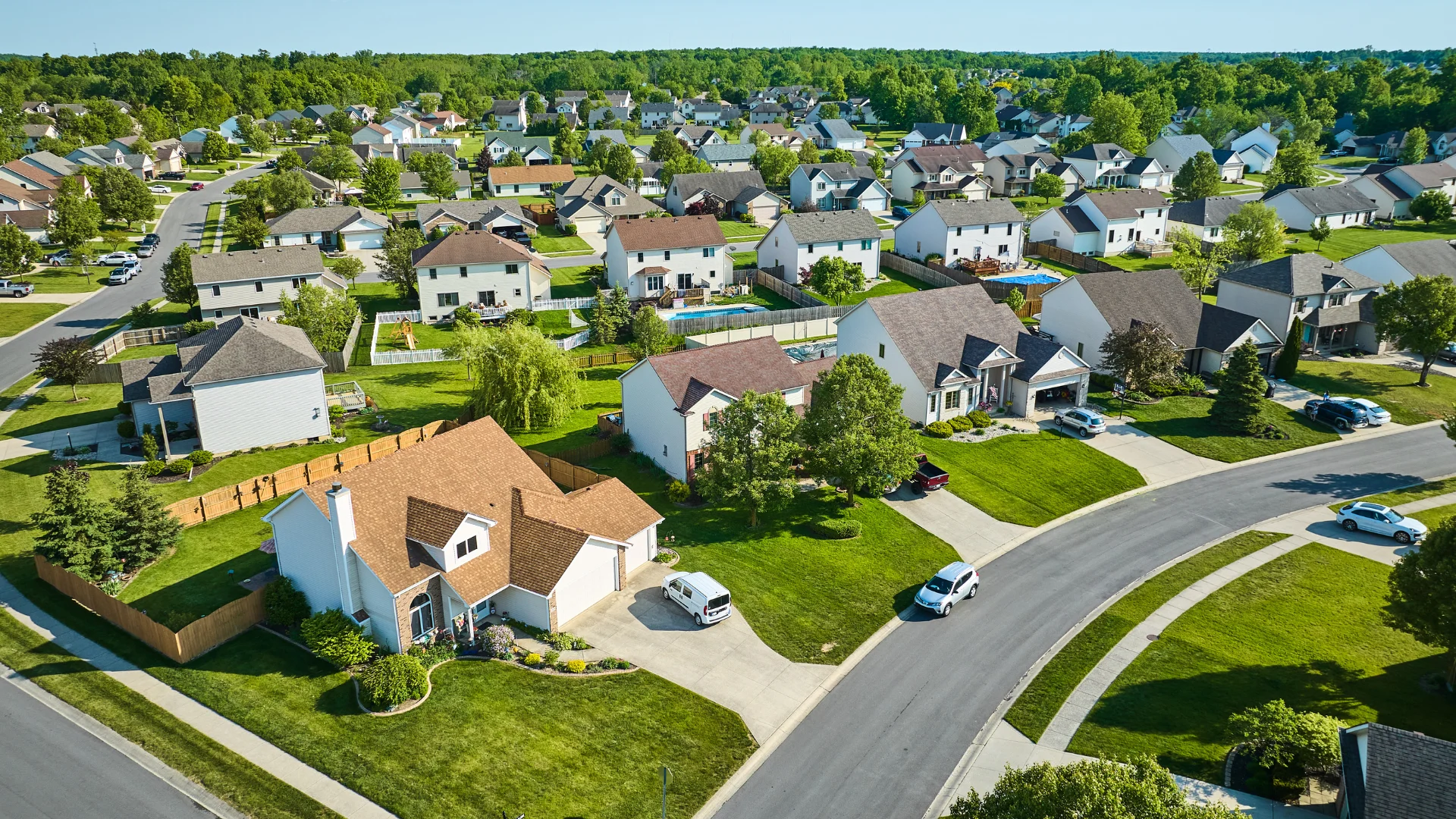 Whitchurch-Stouffville cityscape and real estate market